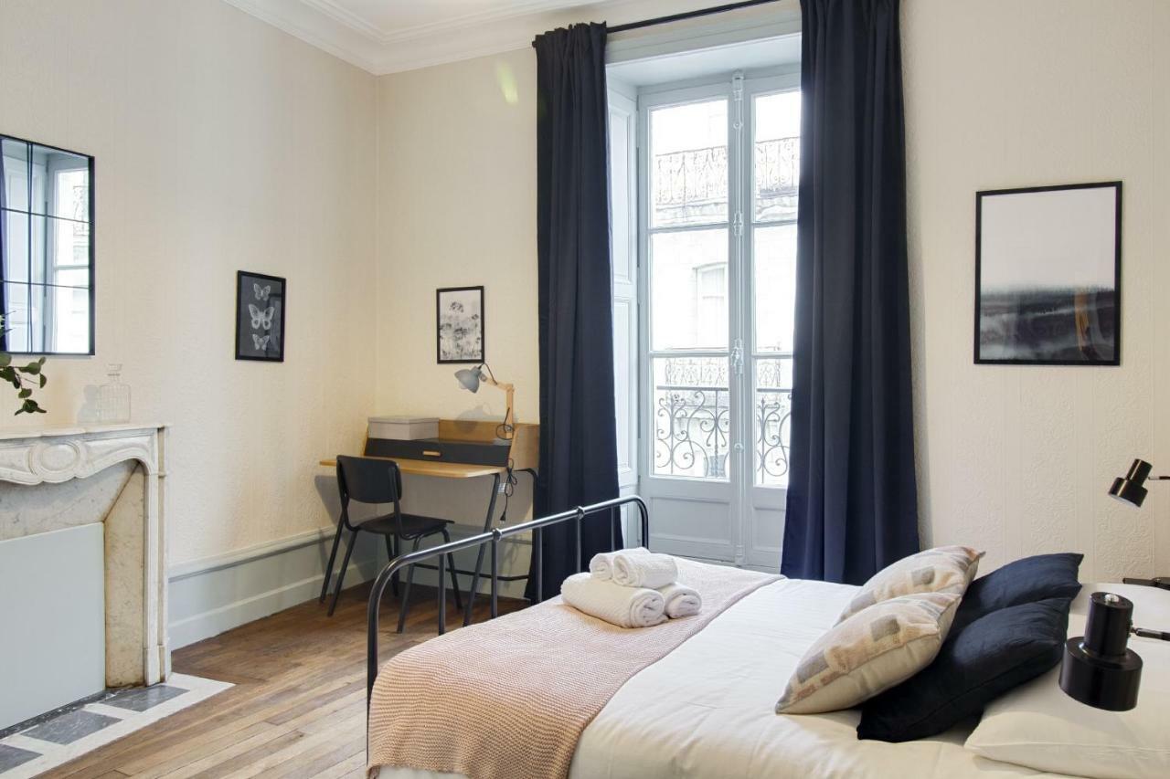 Sous Le Cedre - Au Coeur De Nantes Lägenhet Exteriör bild